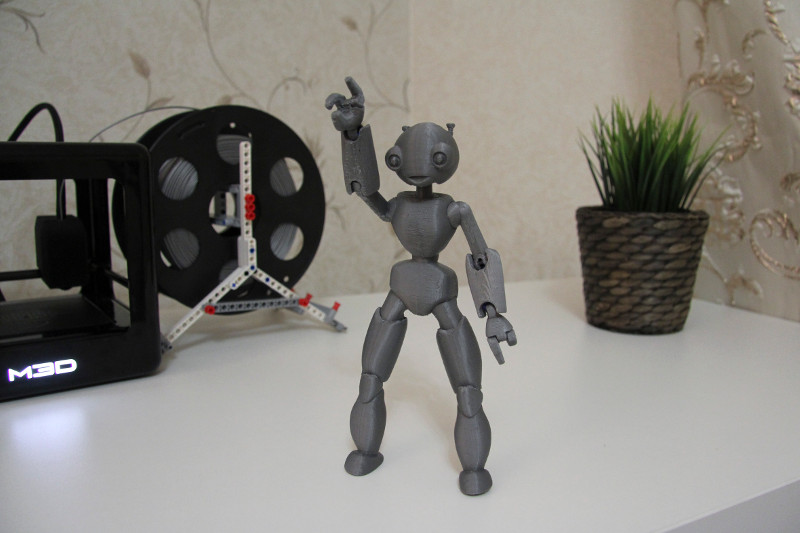 Робот Jointed Robot, распечатанный на 3D-принтере The Micro